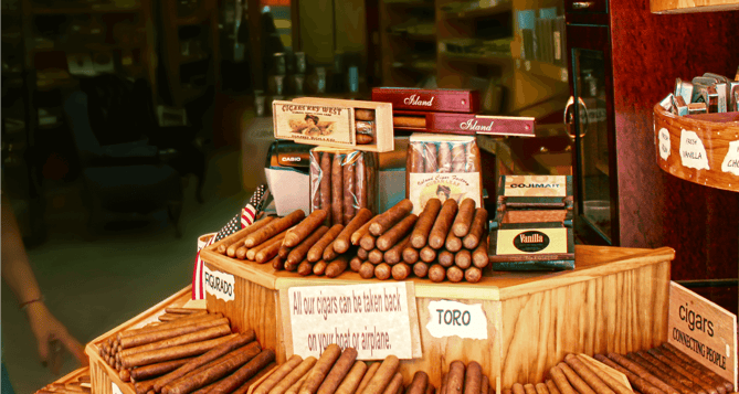 CigarsStand