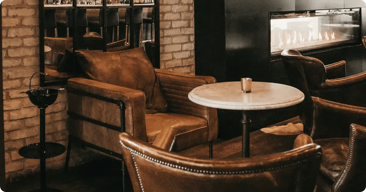 cigar lounge pos 2 web