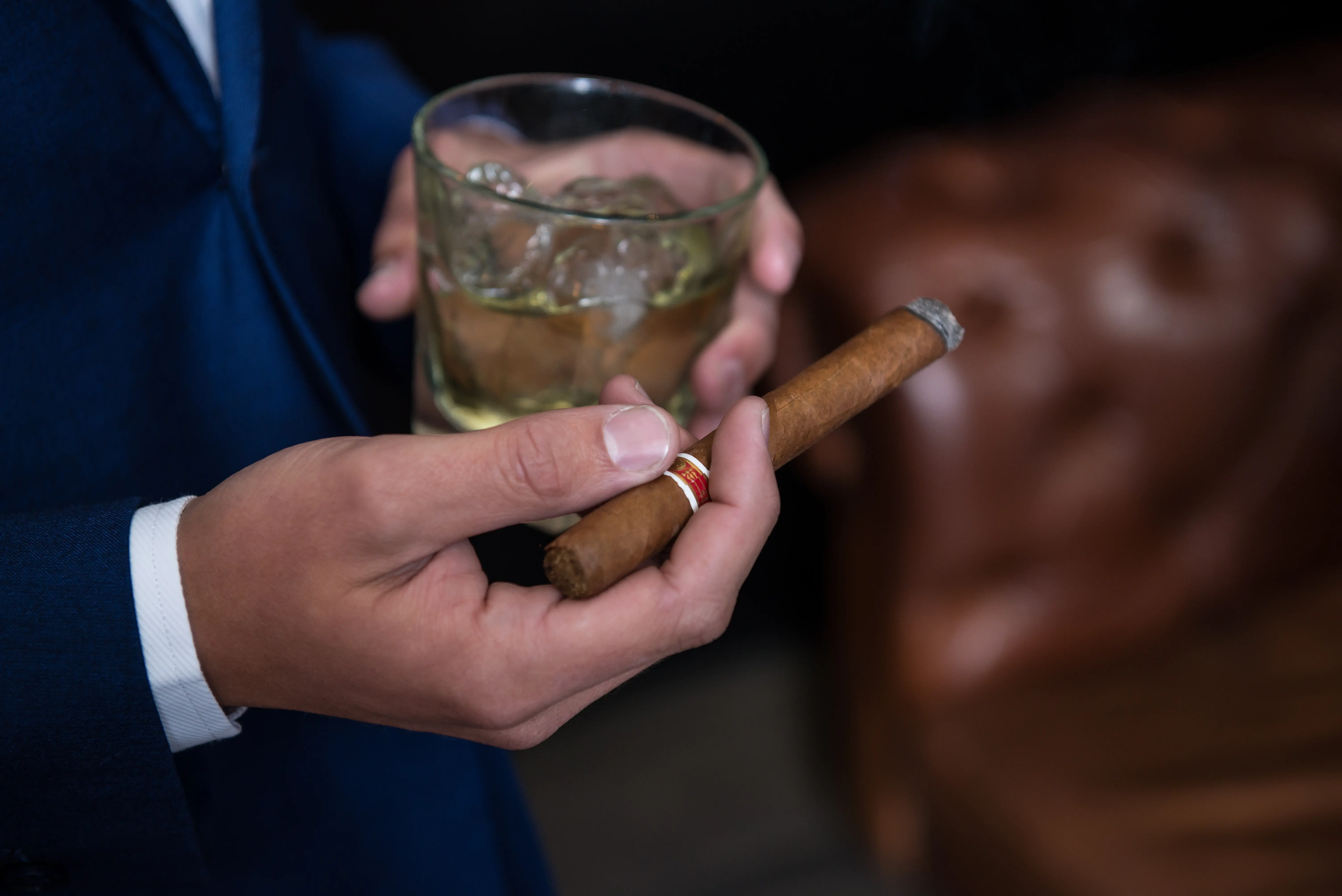 What’s the Average Cigar Lounge Profit Margin? 5 Insights